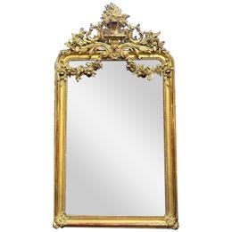 19th Century French Louis XVI Carved Giltwood Mirror
