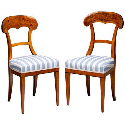 Two Biedermeier shovel chairs in cherry, Southern Germany, around 1820