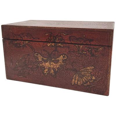 19th Century Chinese Lacquered Box with Gilt Decoration