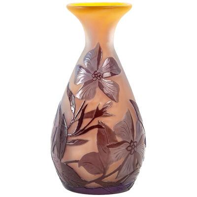 Emile Gallé - Vase "Violet Flowers" Multilayer Cameo Acid-Etched Glass