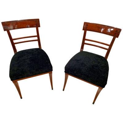 Pair of neoclassical Side Chairs, Mahogany, Ebony Inlays, Velvet, Vienna, 1820s