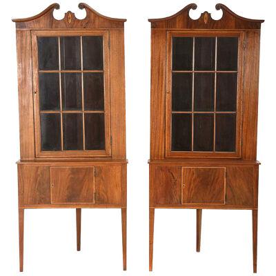 AF3-211: PAIR EARLY 20TH C AMERICAN FEDERAL STYLE MAHOGANY CORNER CABINETS
