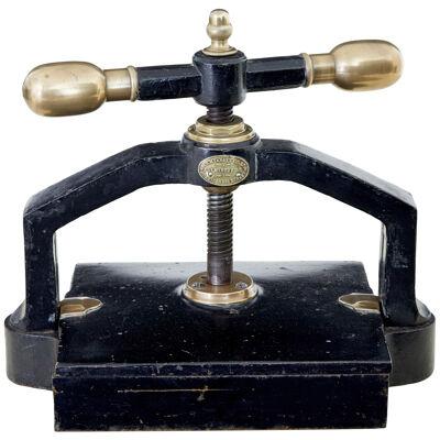19TH CENTURY CAST IRON BOOK PRESS BY ARMY AND NAVY CSL