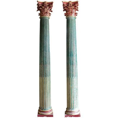 18th century Corinthian style oakwood columns