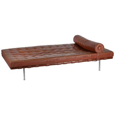 Brown Leather Barcelona Daybed by Ludwig Mies van der Rohe, for Knoll