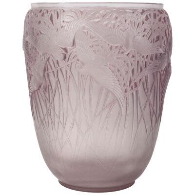 1926 René Lalique - Vase Aigrettes Amethyst Glass With Amethyst Patina