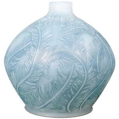 1920 René Lalique - Vase Plumes Cased Opalescent Glass With Blue Patina