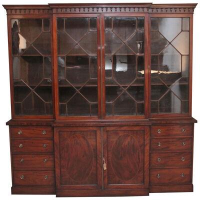 A superb quality early 19th Century mahogany breakfront bookcase